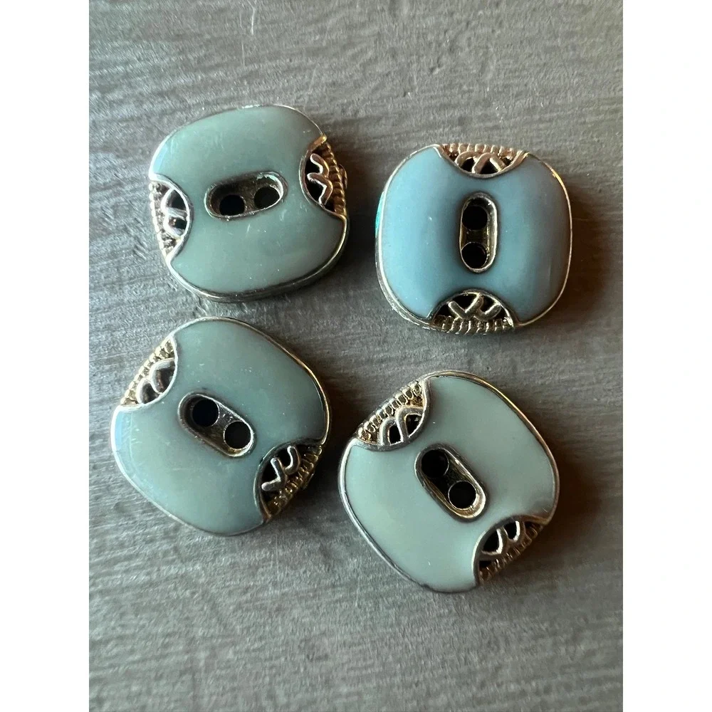 Vintage Buttons 0.5